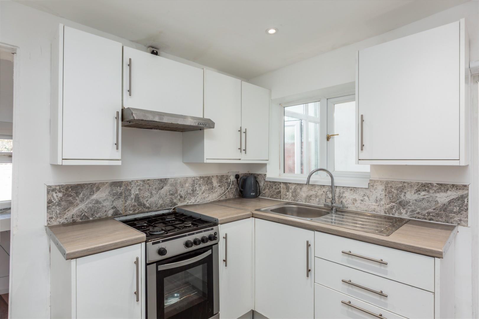 Woodville Road, Mumbles, Swansea, SA3 4AE